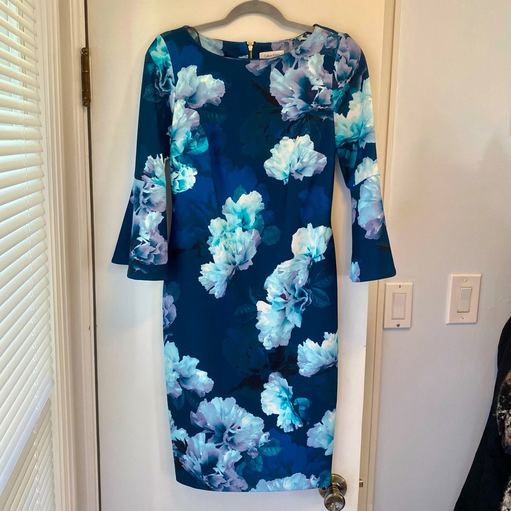 Calvin Klein Women's Floral-Print Bell-Sleeve Sheath Dress